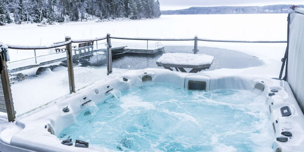 How to Know Your Hot Tub Water Needs Maintenance?