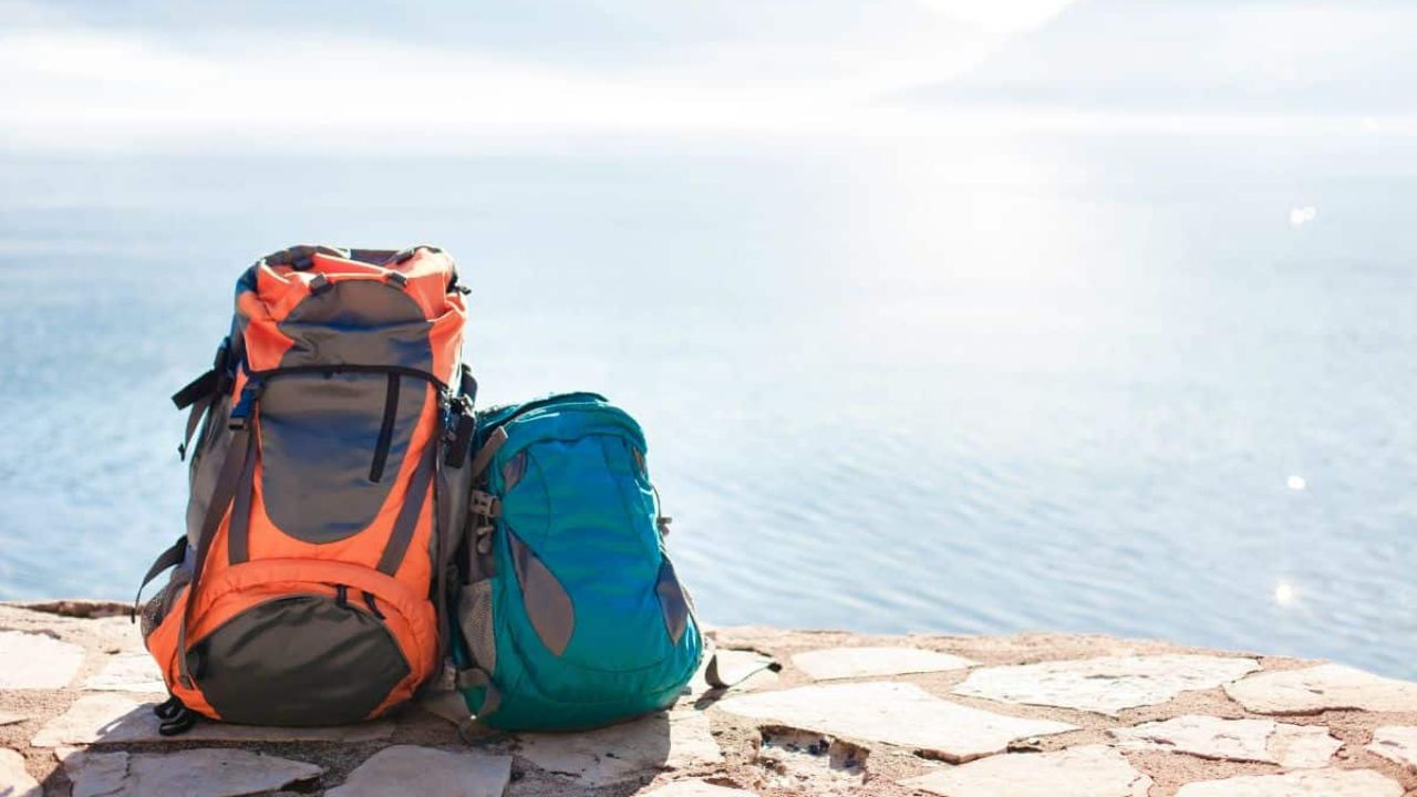 What Features Make Everich Waterproof Backpacks Comfortable for Long Hikes